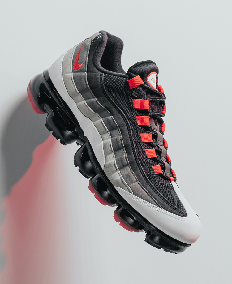 vapormax 95 hot red