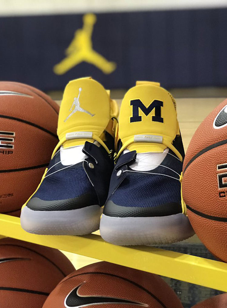air jordan 33 yellow