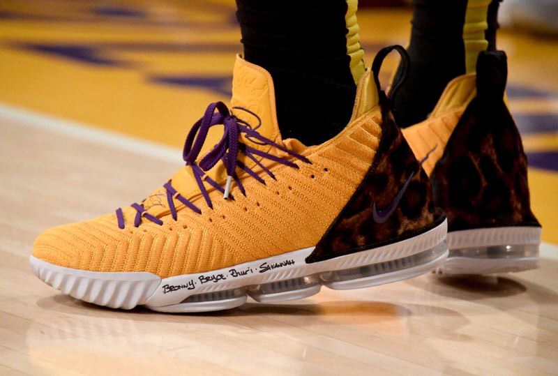 lebron 16 king on feet