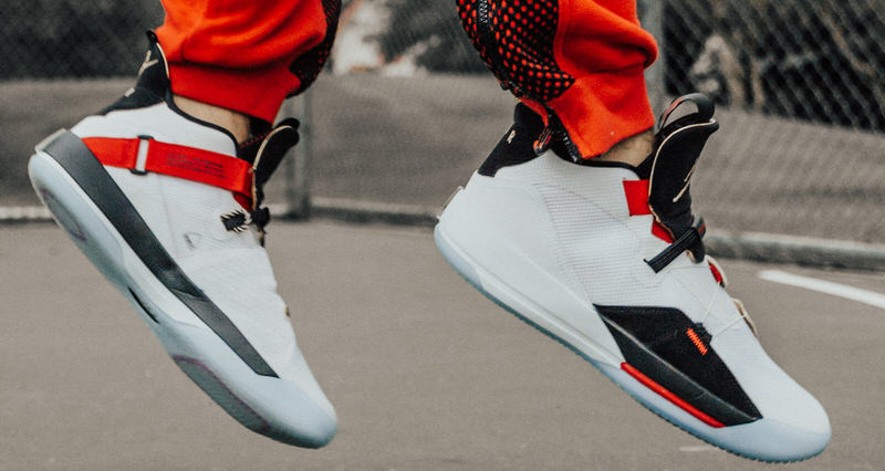 air jordan 33 on feet