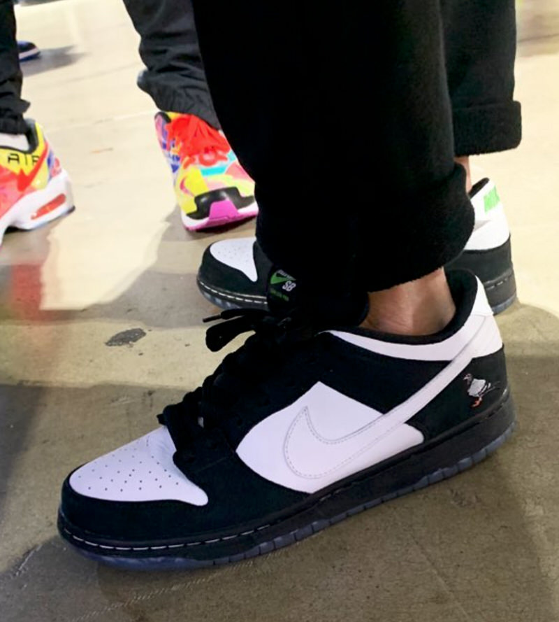 staple x nike sb dunk sb pigeon panda