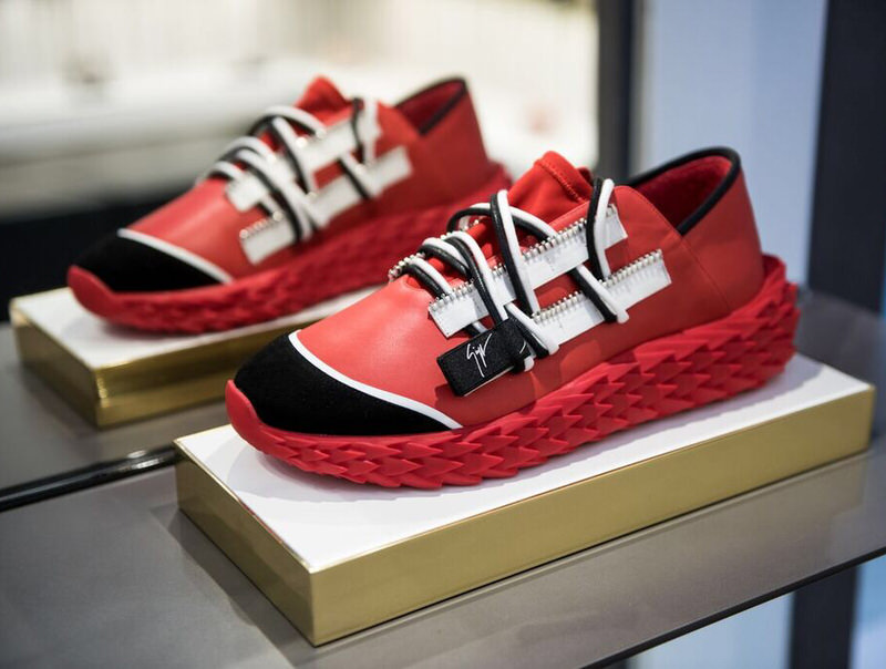 Giuseppe zanotti urchin best sale rocks