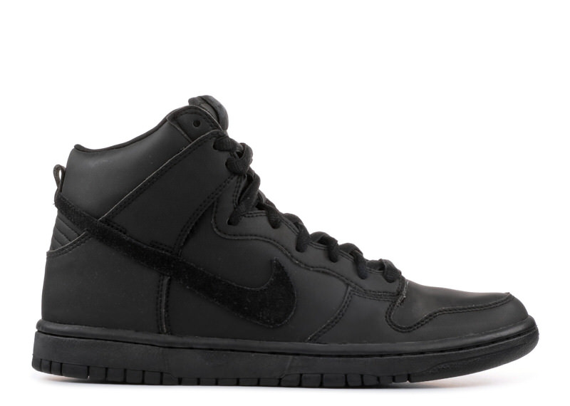 Nike SB Dunk High "Blackout"