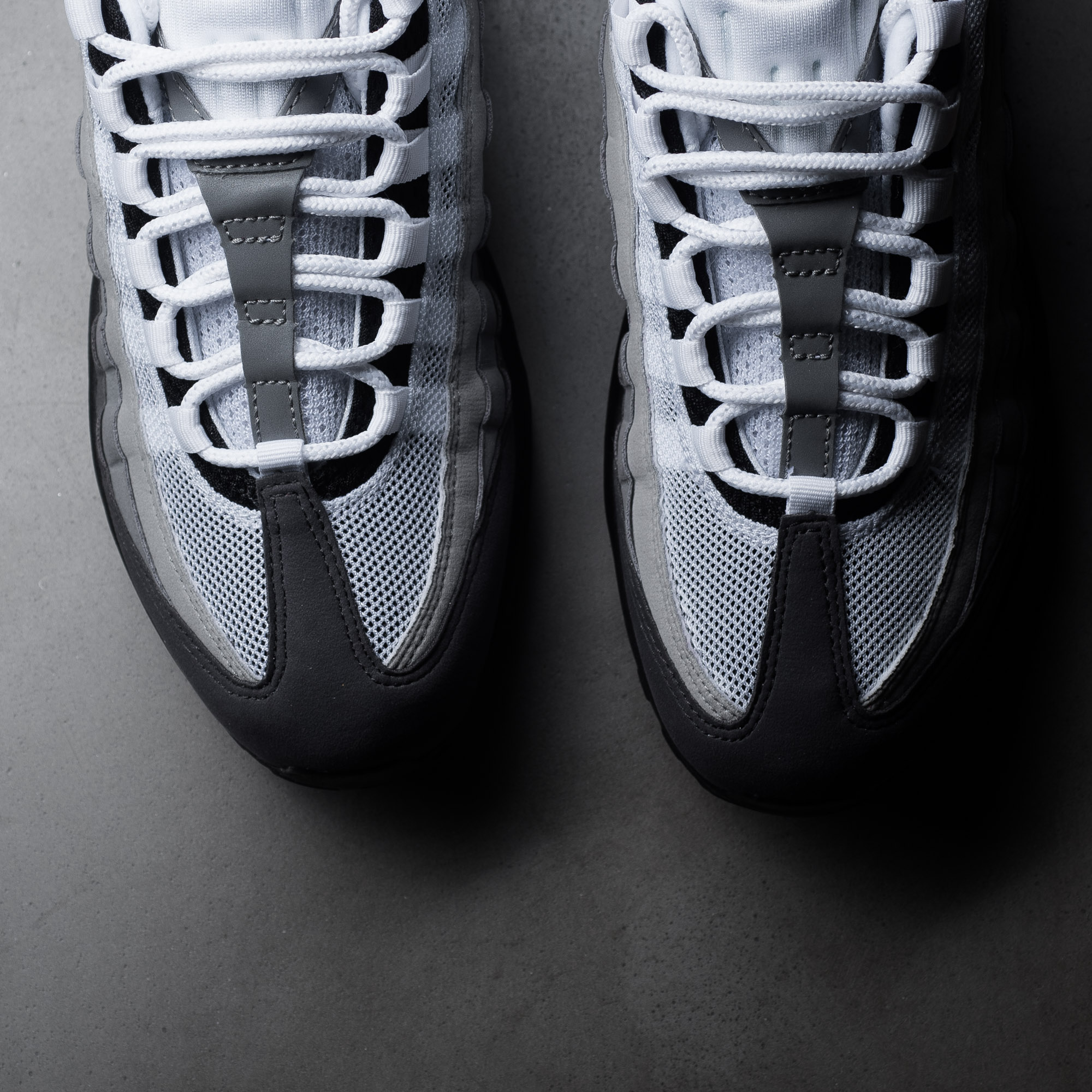 Nike air max 95 black white granite dust top