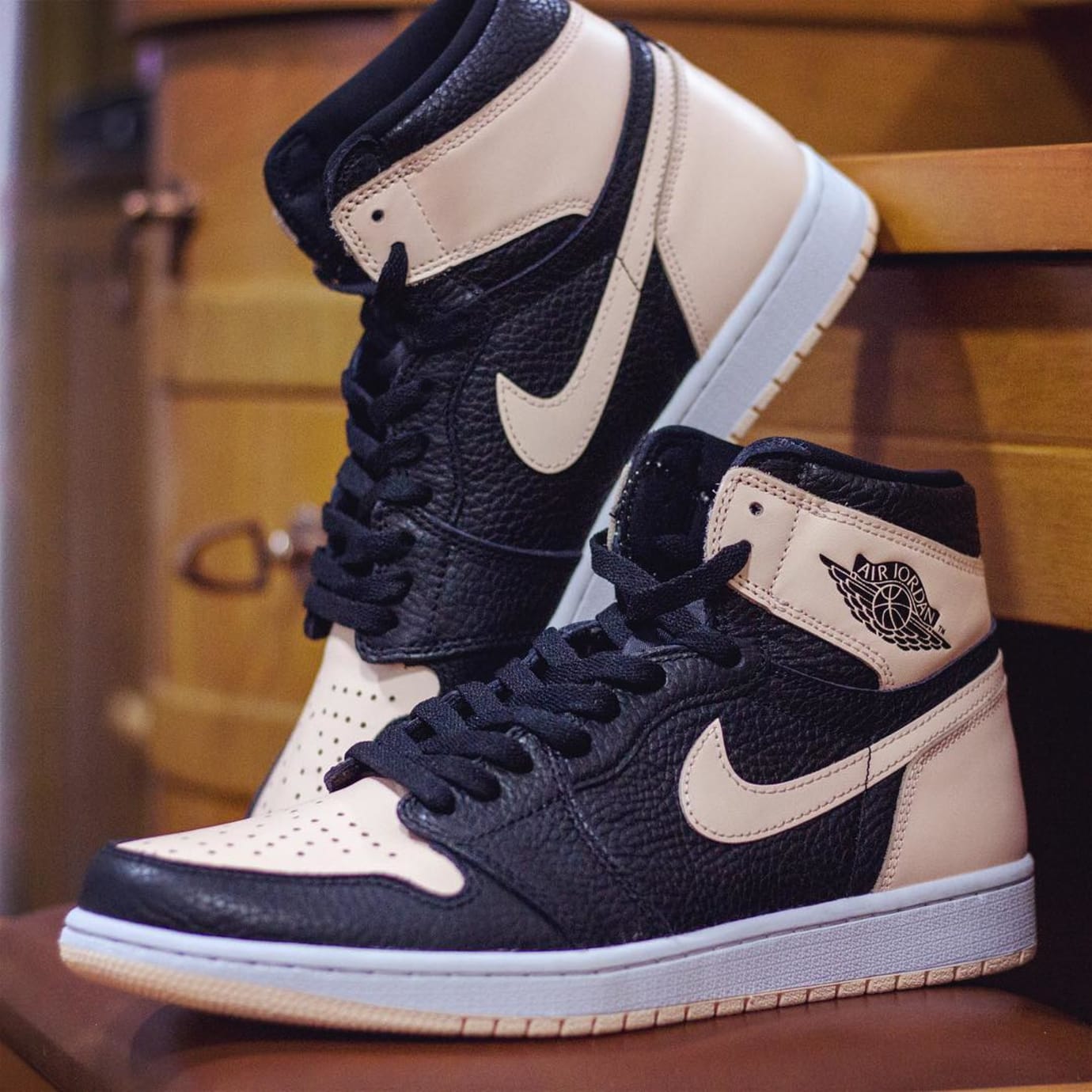 Air Jordan 1 "Crimson Tint"