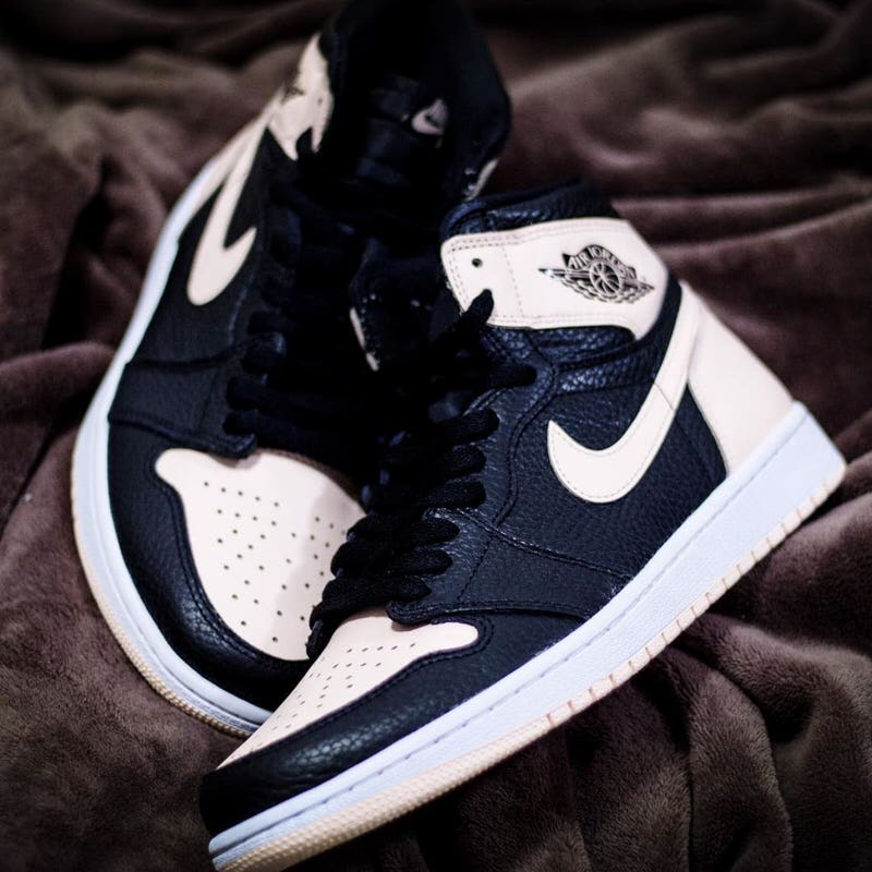 air jordan 1s crimson tint