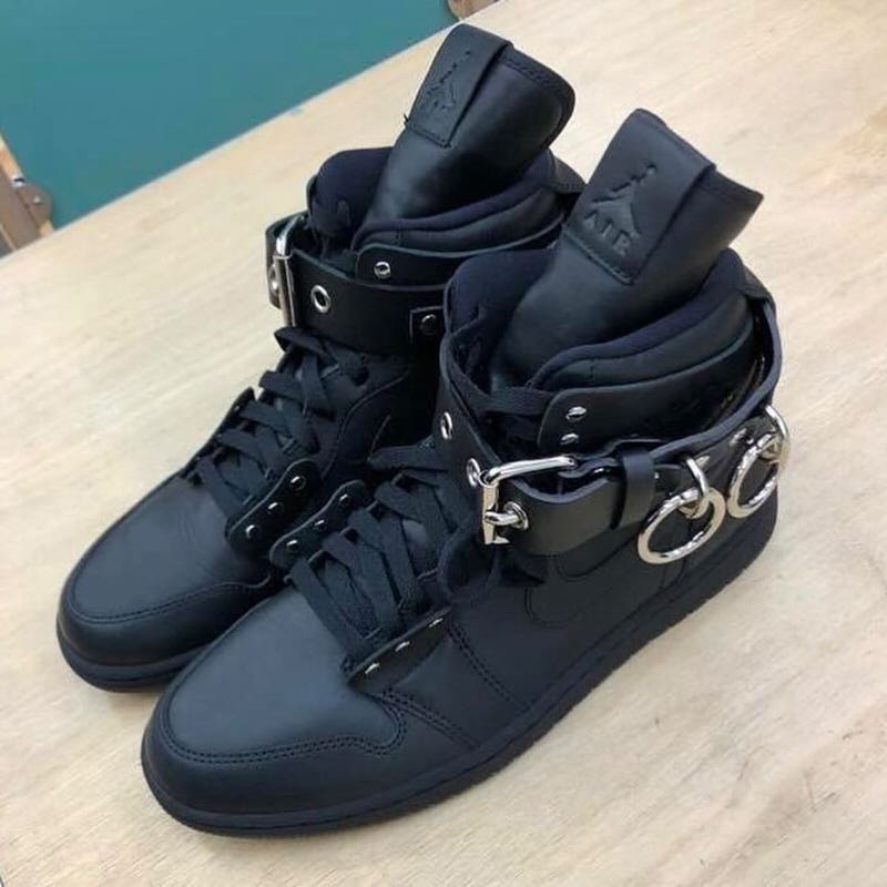 When to Expect the COMME des GARÇONS x Air Jordan 1 | Nice Kicks