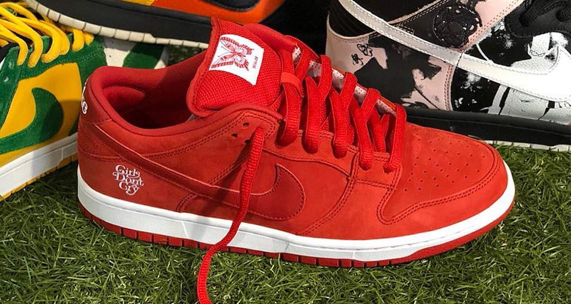 girls nike dunks low