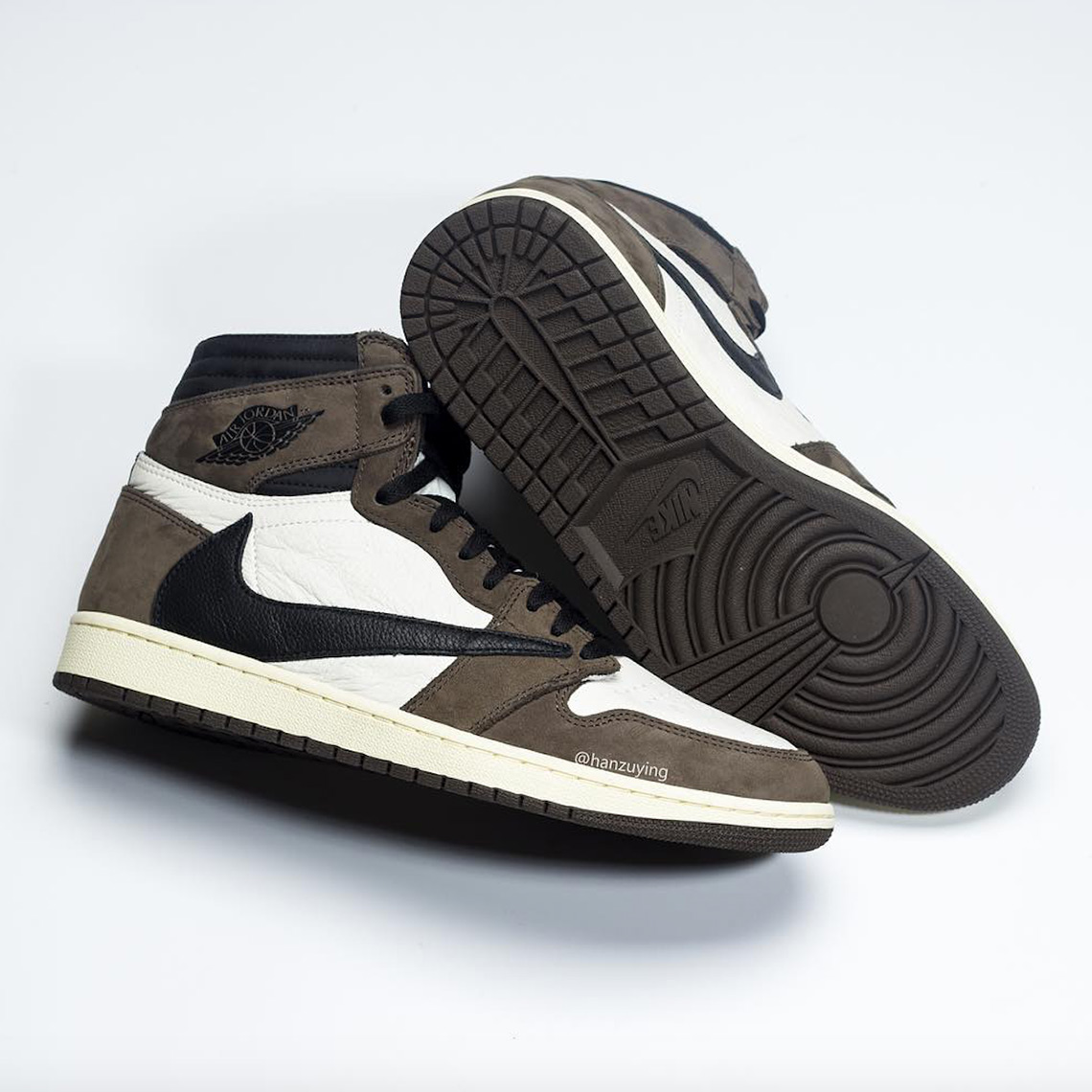 Travis Scott x Air Jordan 1