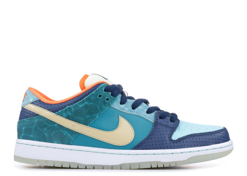 MIA Skate Shop x Nike SB Dunk Low