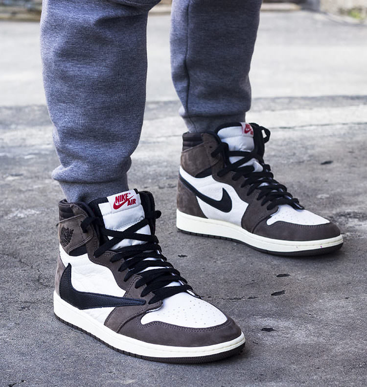 air jordan 1 travis scott outfit