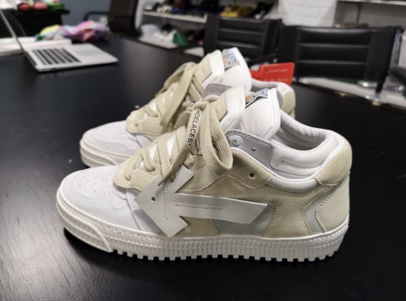 OFF-WHITE Court 3.0 Low