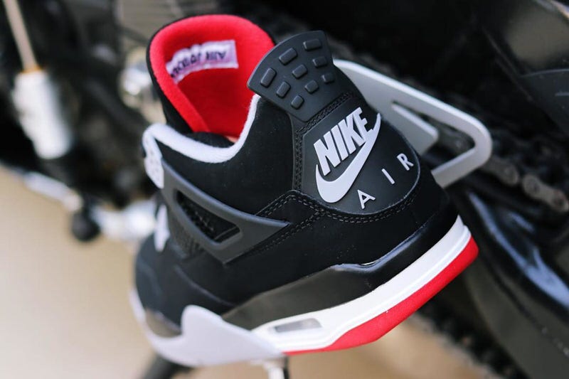 Air Jordan 4 Black/Red