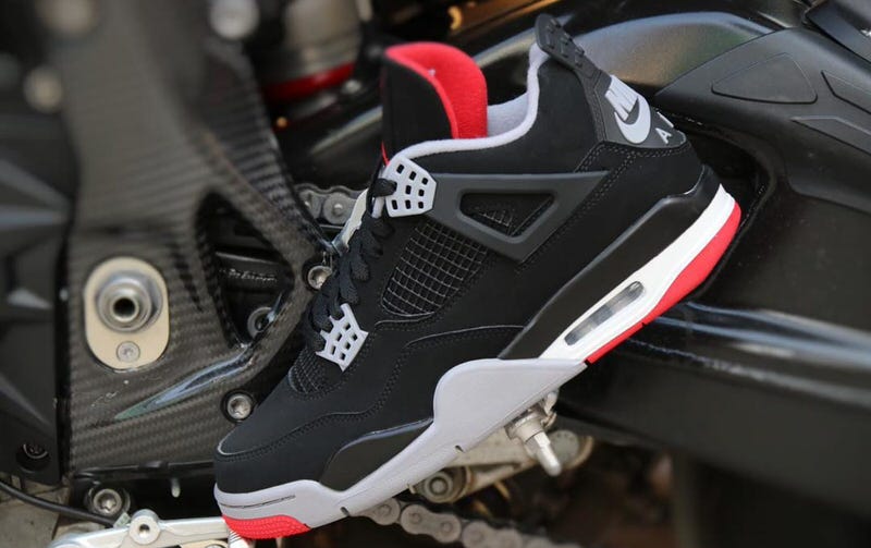 Air Jordan 4 Black/Red