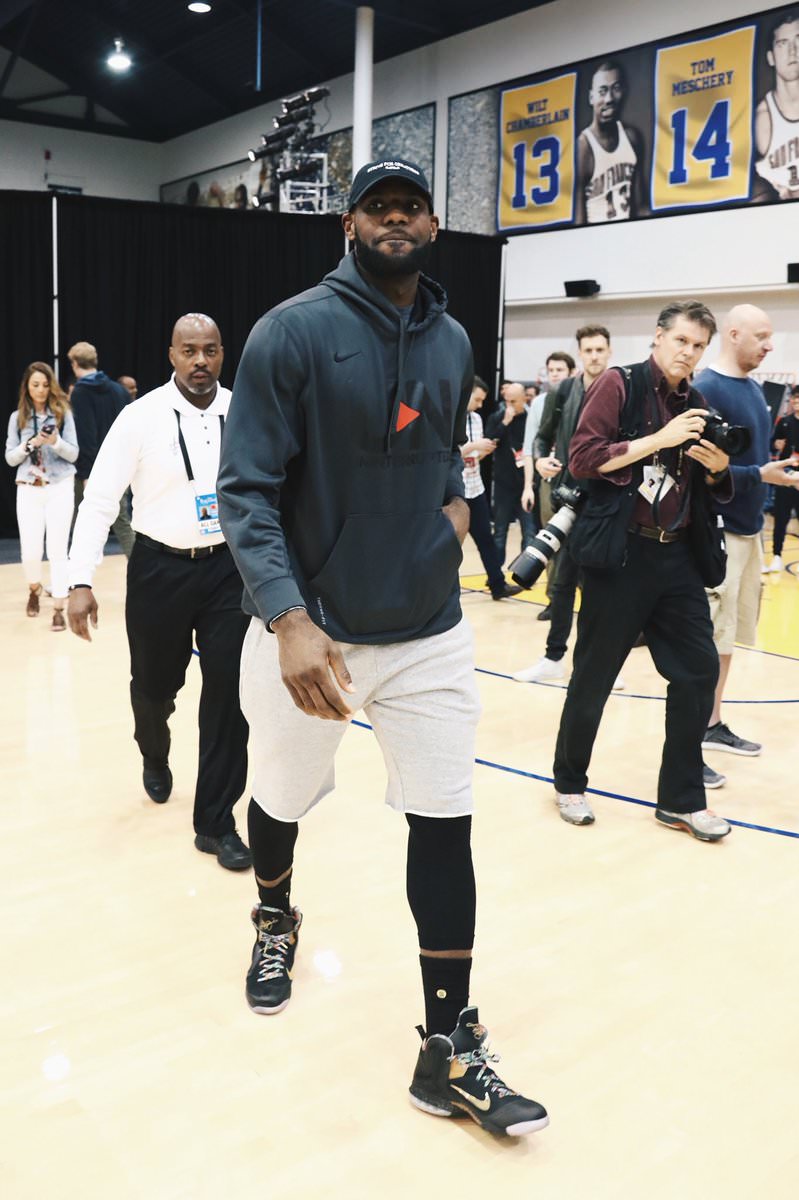 lebron 16 watch the throne on feet