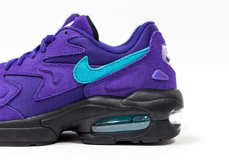 Nike Air Max2 Light "Hornets" Pack