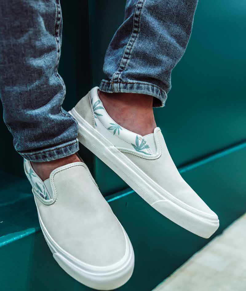 vans classic slip on on feet