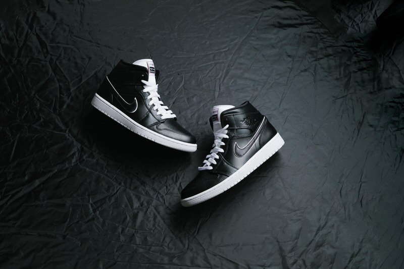 Air Jordan 1 Mid