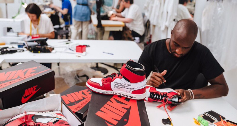 Off-White x Air Jordan 1 Receives Rubberized Python Overhaul