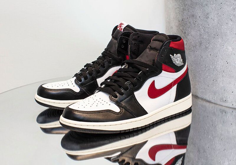 Jordan 1 black gym red on feet hotsell