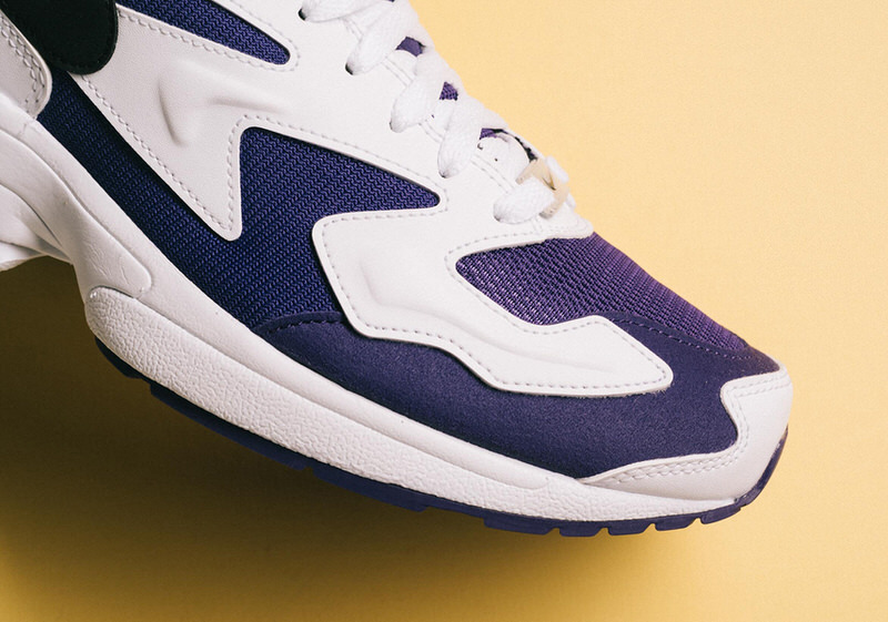 nike air max2 light court purple