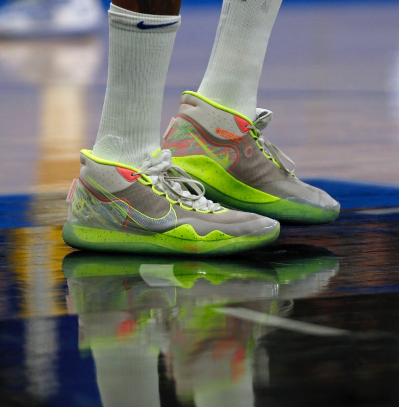 كرسي هزاز للكبار Kevin Durant Debuts Nike Zoom KD 12 On Court | Nice Kicks كرسي هزاز للكبار