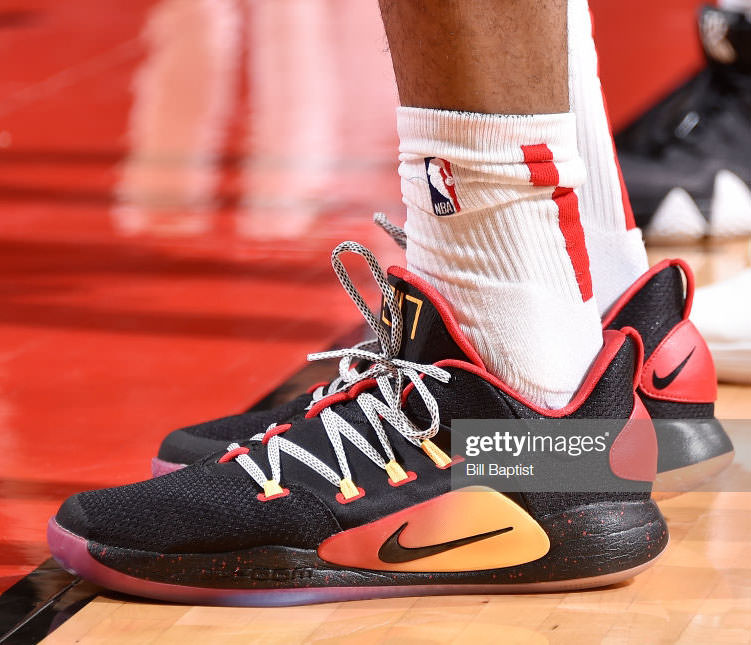Nike Griffin 2 Zoom Hyper Rood