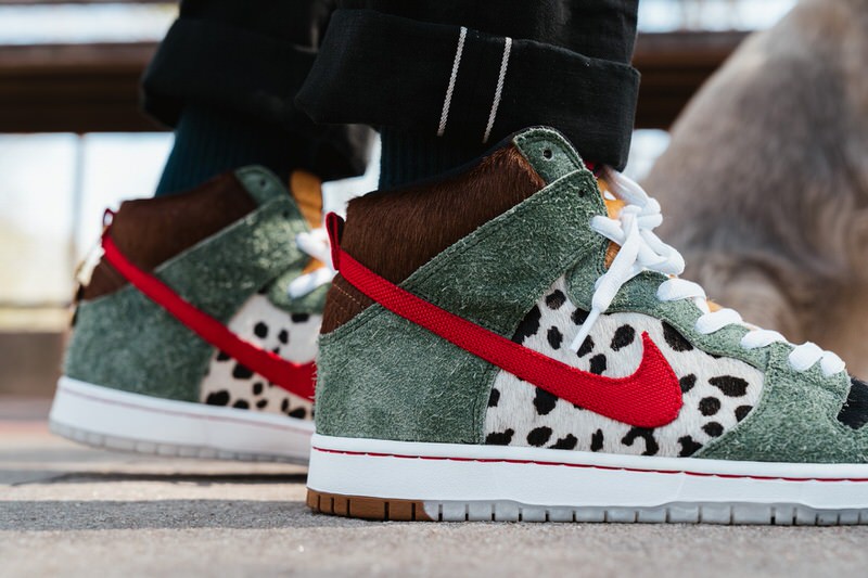 Nike SB Dunk High "Dog Walker"