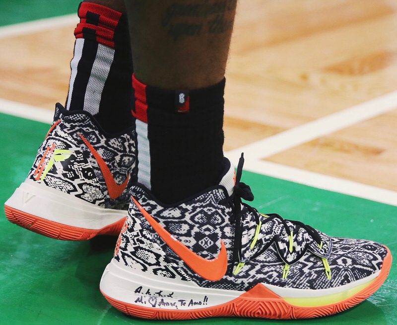 kyrie irving shoes tonight's game