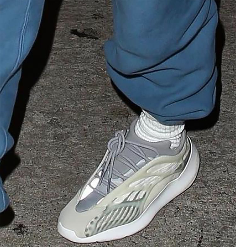 adidas Yeezy Boost 700 V4 Release Info 