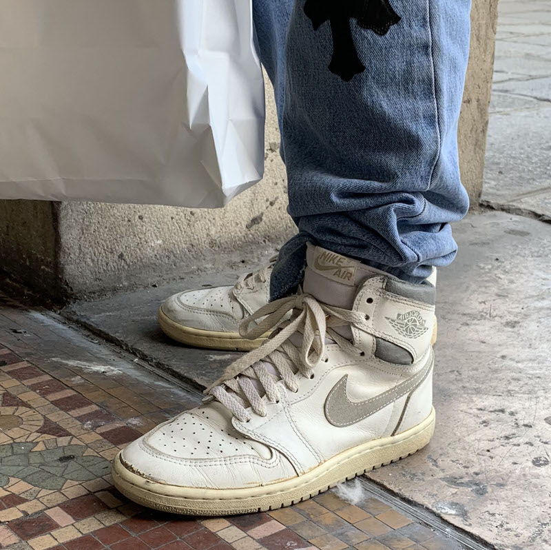 jordan 1 neutral grey on feet