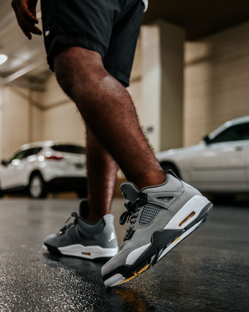 jordan 4 grey on feet