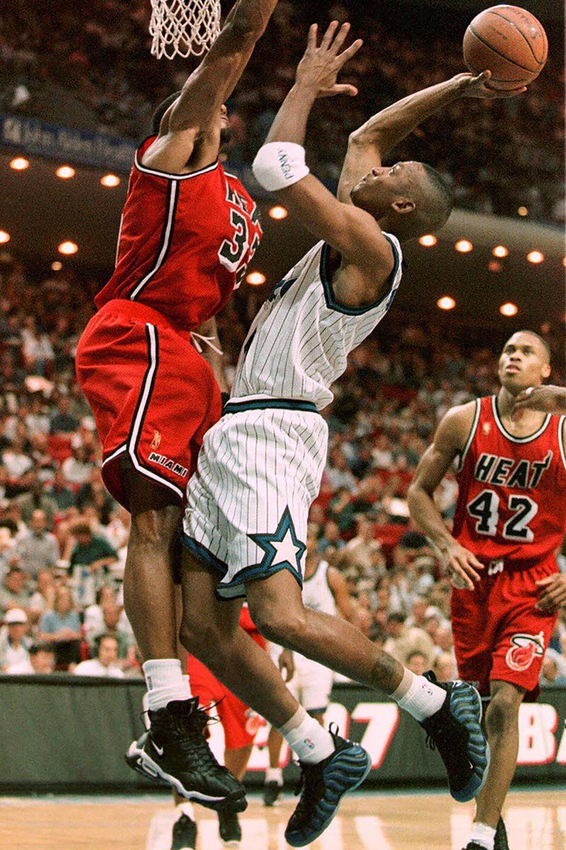 penny hardaway wearing foamposite