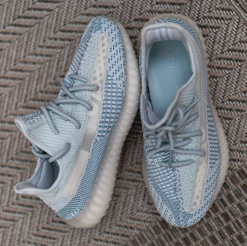 yeezy 350 clouds