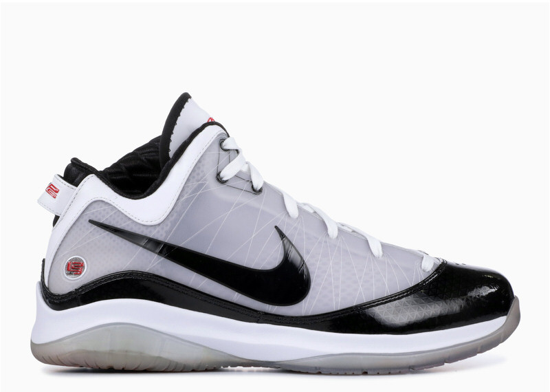 How the LeBron 7 Shifted Sneaker Culture | Nice Kicks