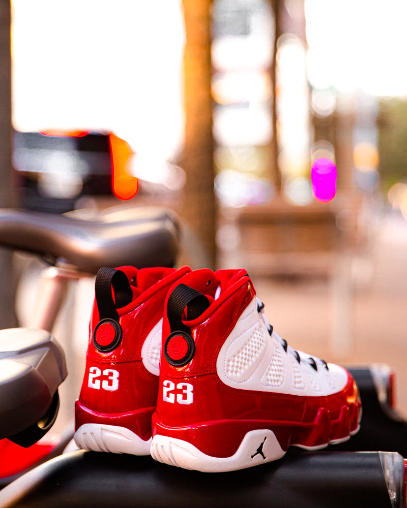 gym red 9s size 7