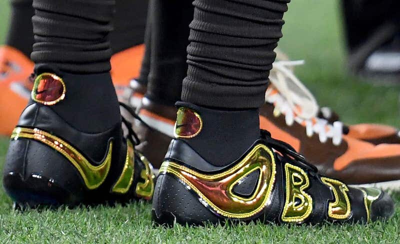 nike foamposite football cleats