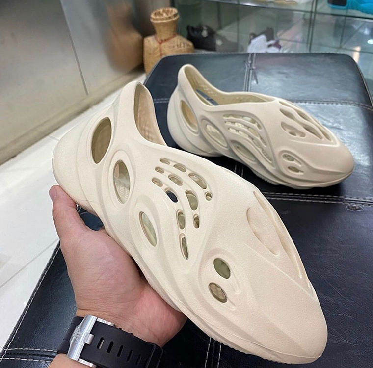 yeezy foam runner fake