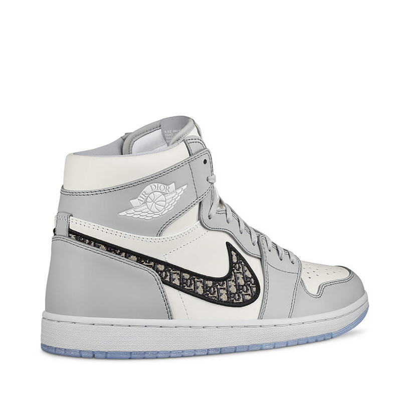 harga retail air jordan dior