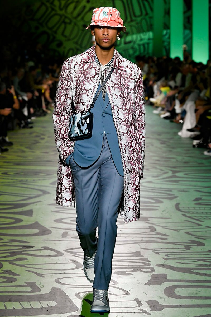 How the Dior x Air Jordan 1 Was Rocked on the Runway How the Dior x Air Jordan 1 Was Rocked on the Runway