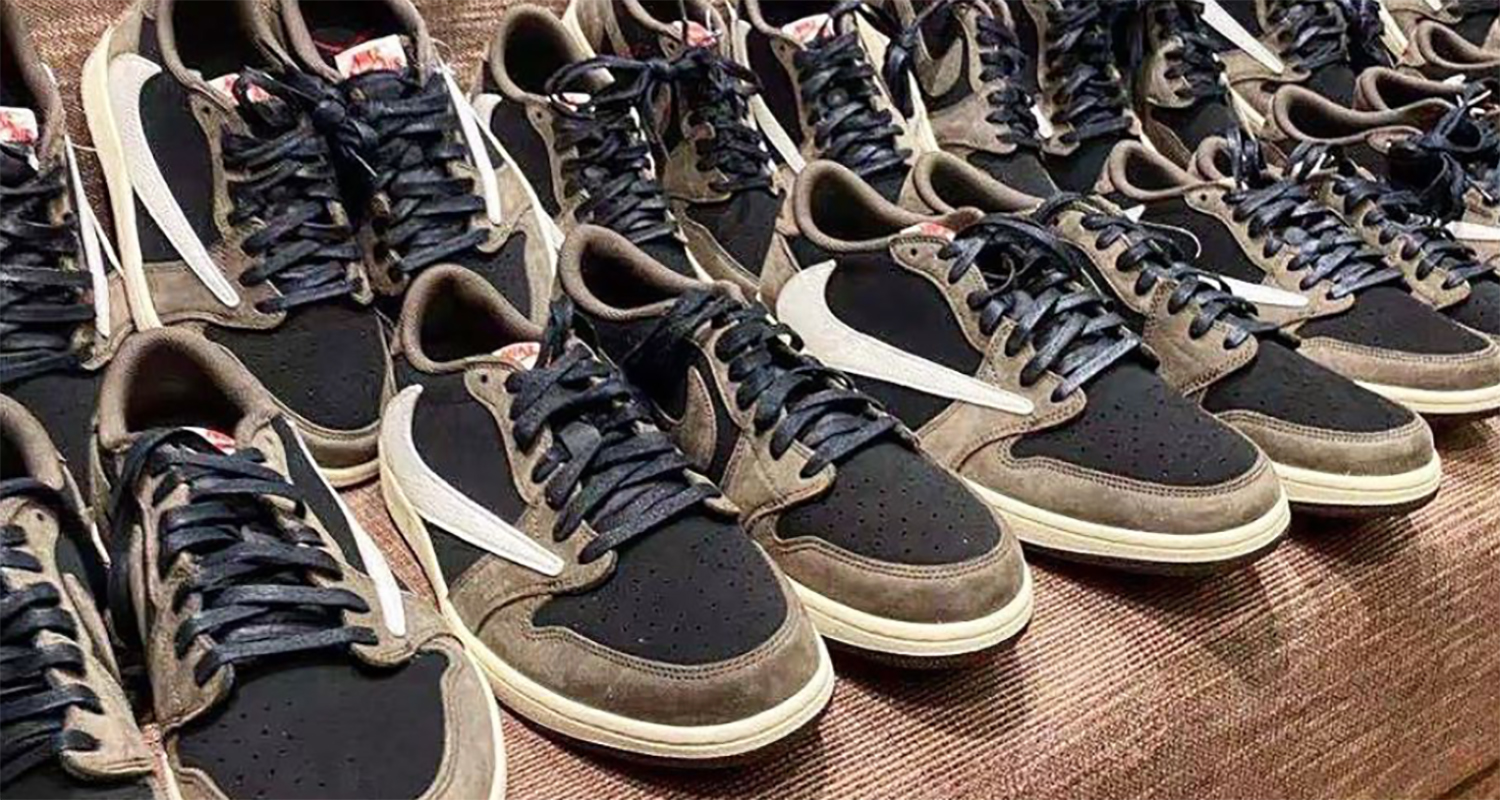 Travis Scott x Air Jordan 1 Lows Gifted to Entire Basketball Team