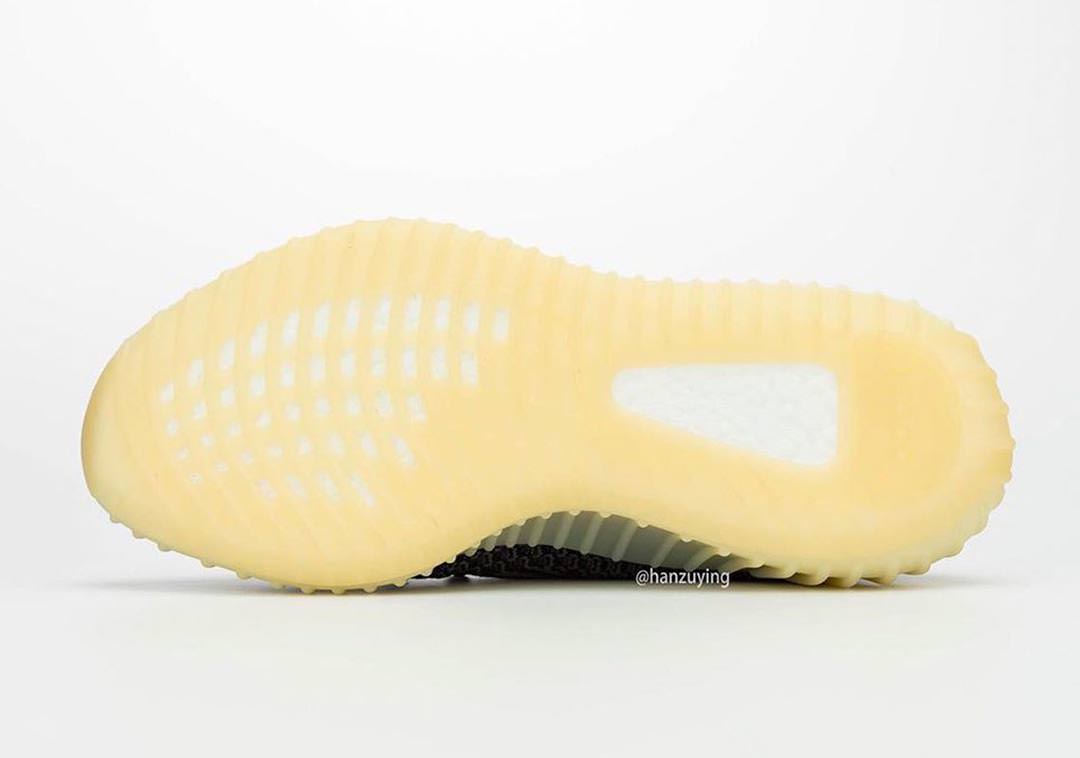 yeezy 700 asriel