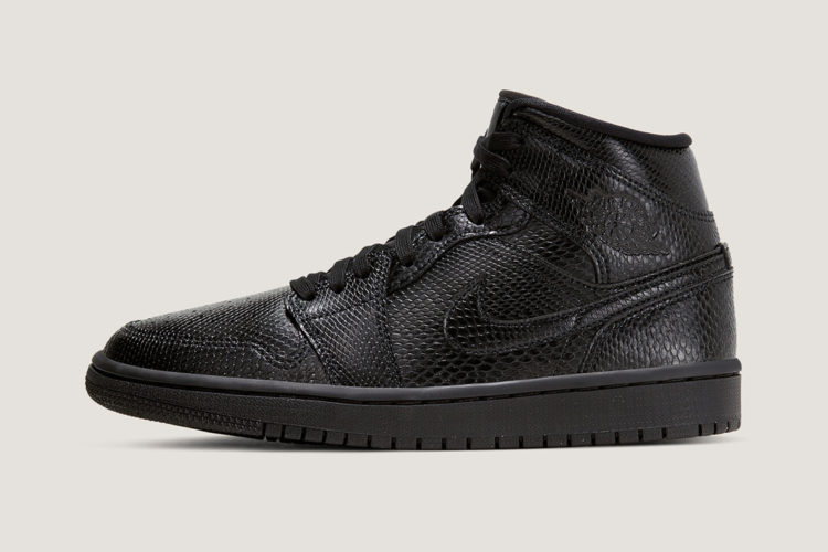 black snakeskin jordans