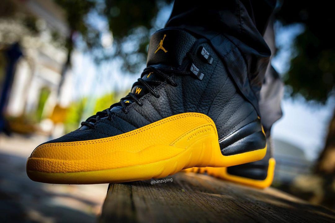 university gold jordan 12s