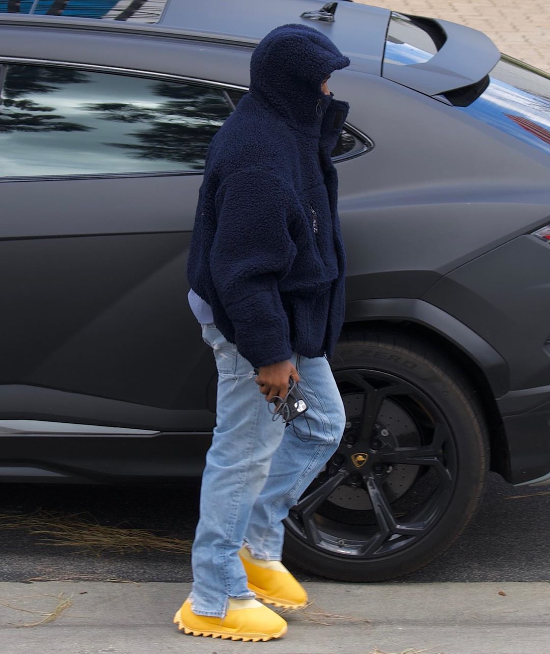 kanye in yeezy boots