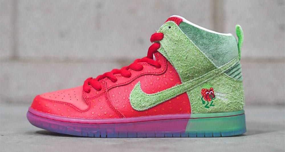 nike dunk strawberry cough