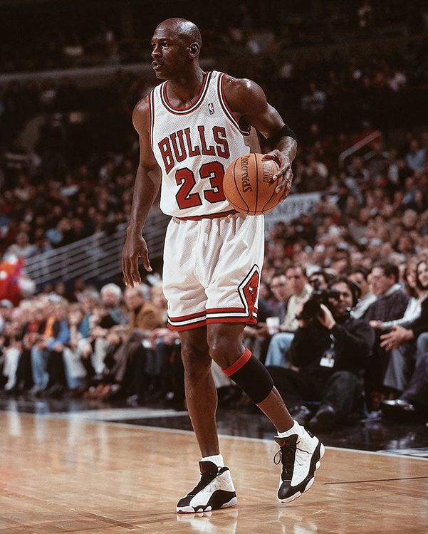Michael Jordan Pictures: MJ wearing a black Bulls Jersey in the 1997-1998  NBA Season. Picture 26