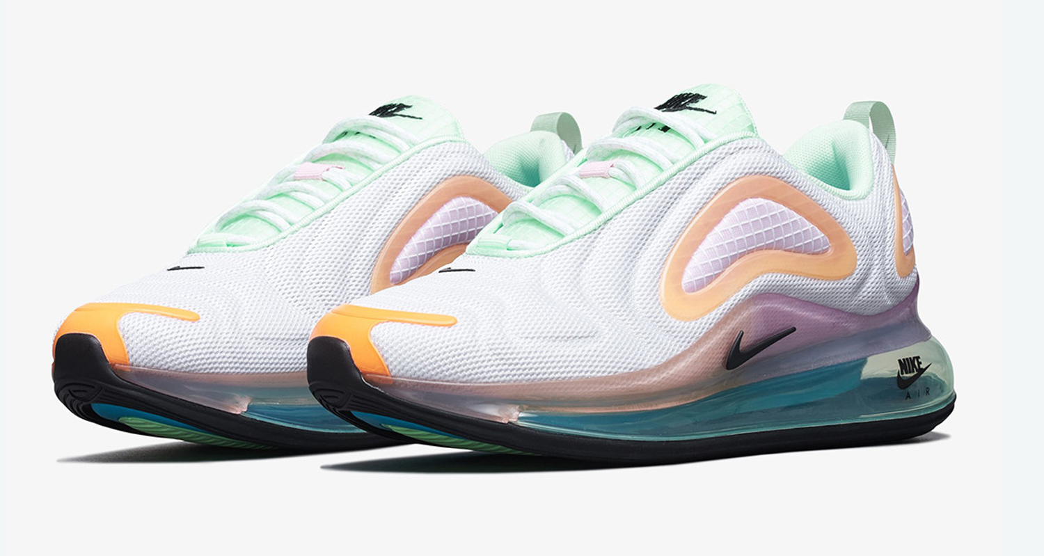 Nike Women's Air Max 720 Running Shoes