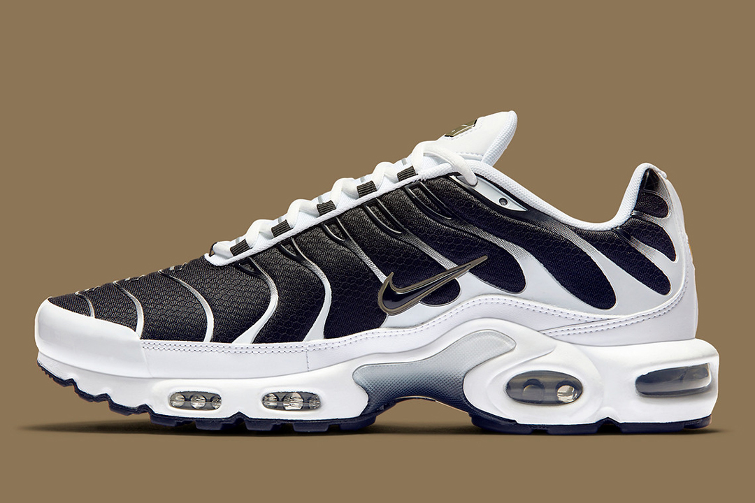 nike tn air max plus black metallic pewter