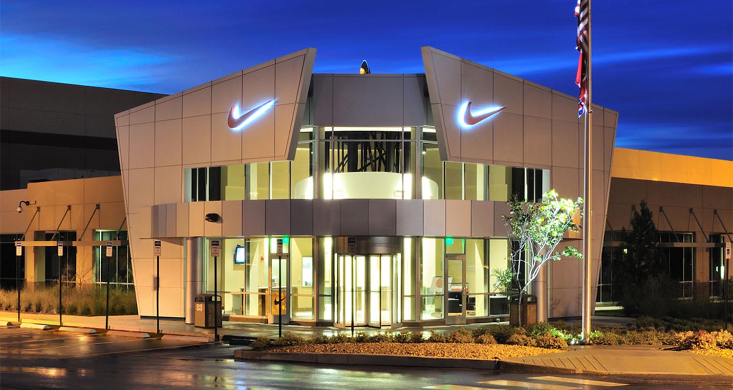 nike warehouse center